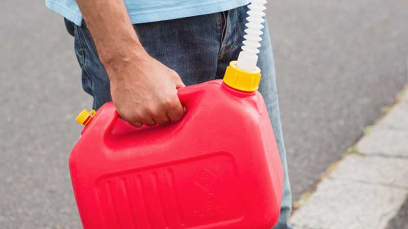 Bangladeshi jailed for threatening to set himself on fire at Dubai office