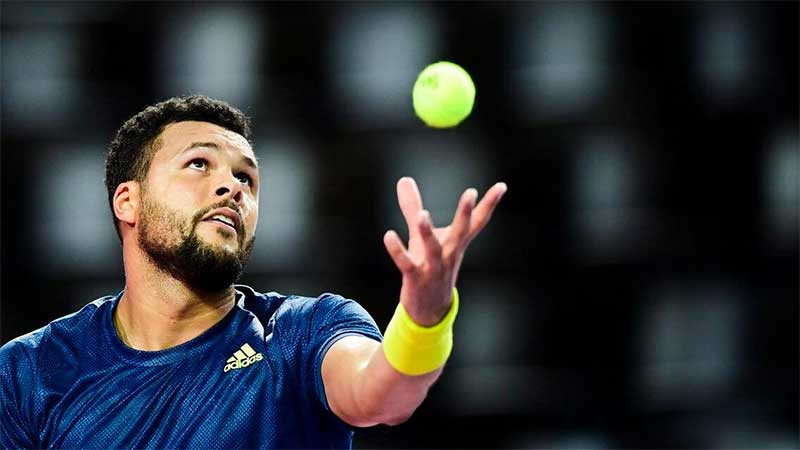 Jo-Wilfried Tsonga forced to retire in Dubai