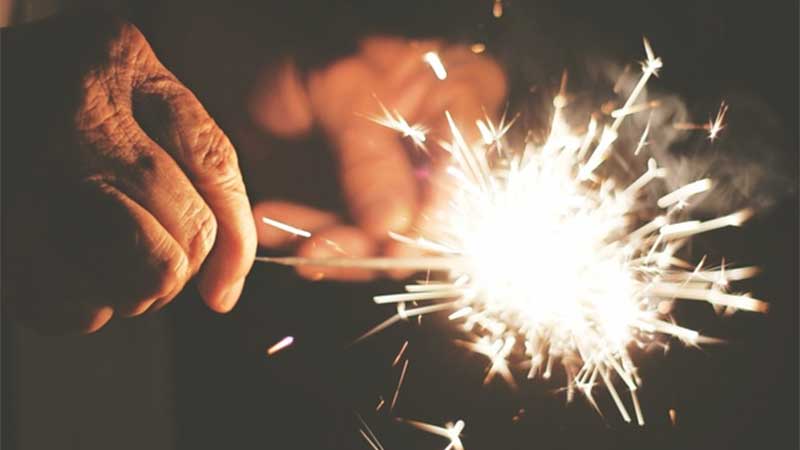 Arab arrested in Dubai for baby fireworks that damaged 6 houses