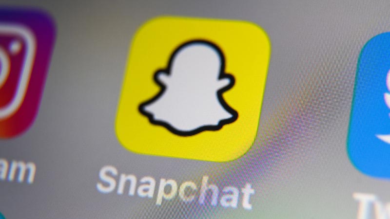 Sharjah Arrests Arab Man Blackmailing Women with Fake Massage offers