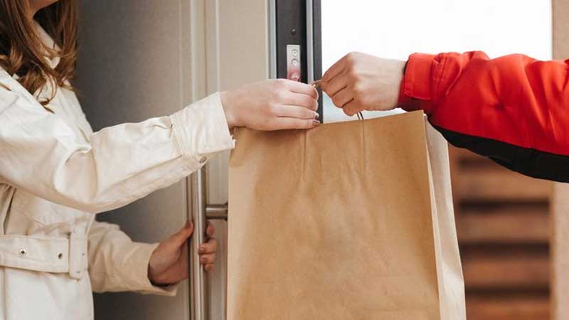Arab delivery man on trial in Sharjah for sexual harassment
