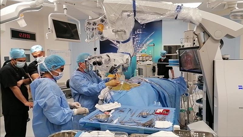Doctors save Filipina in Abu Dhabi from blindness-causing tumour