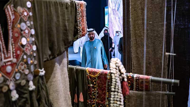 Sheikh Mohammed visits Expo 2020 pavilions of India, Pakistan