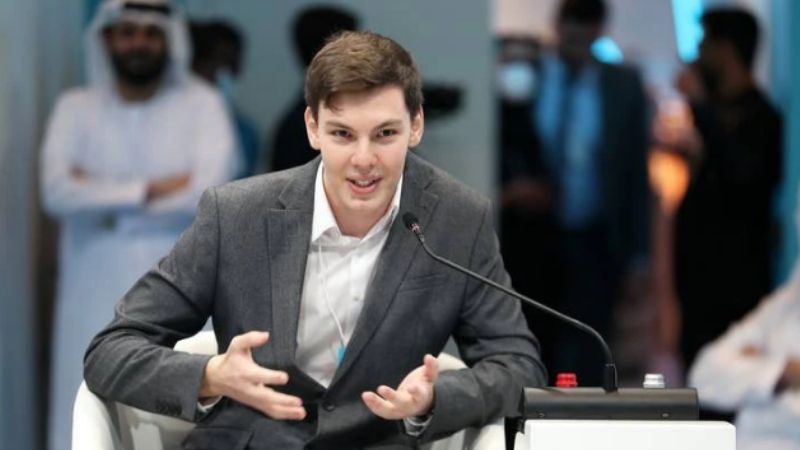 David Colombo speaking about cyber security at the World Government Summit