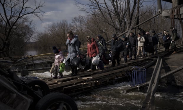 400,000 Ukrainians 'held hostage' by Russian forces