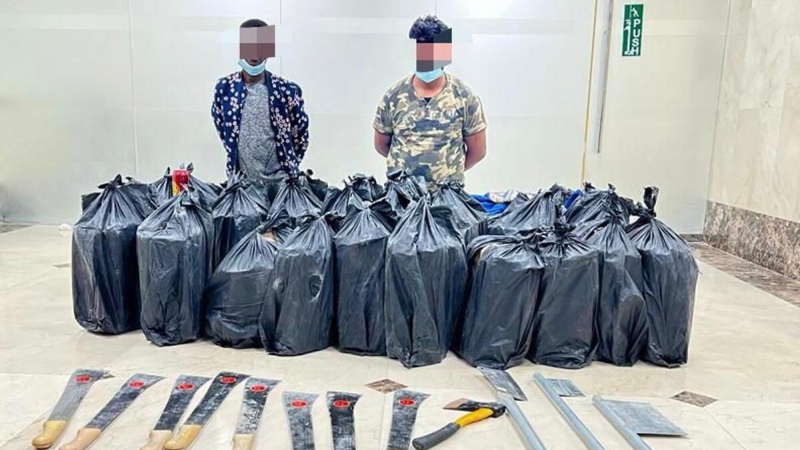 Three arrested in Abu Dhabi for carrying swords, selling prohibited weapons