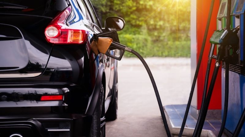 Why are fuel prices in UAE fluctuating?