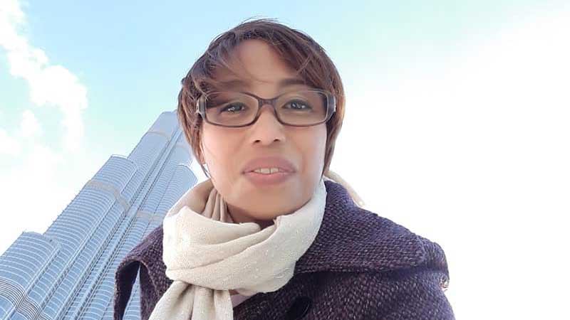 Filipina auditor in Dubai wins singing contest on wedding anniversary