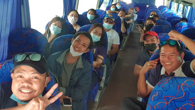 Buses full of Filipinos arrive in Dubai for overseas vote