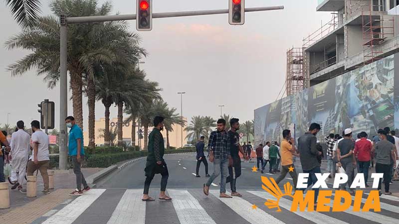 UAE traffic law: Dh400 for crossing roads from undesignated places