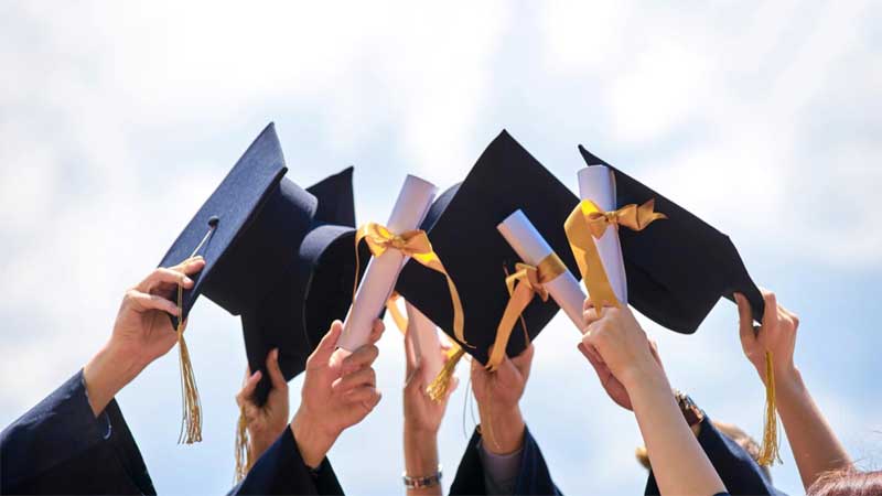 Dubai to give golden visas to best high school students in September