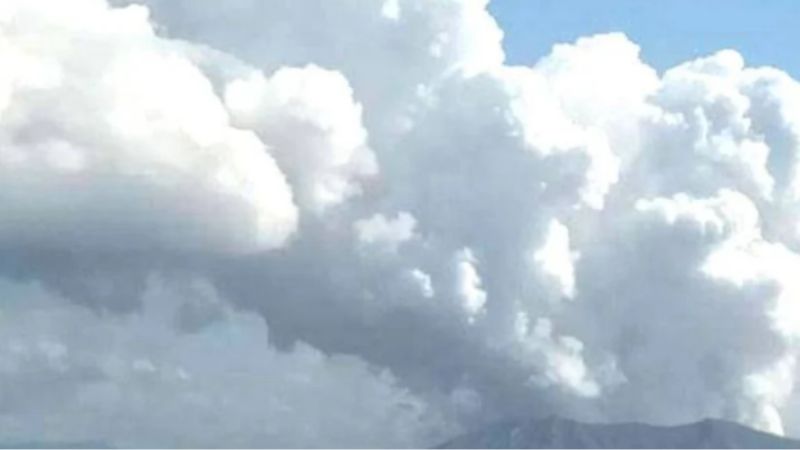 Philippines: Taal volcano at alert level 1, emitting sulfur dioxide says Phivolcs