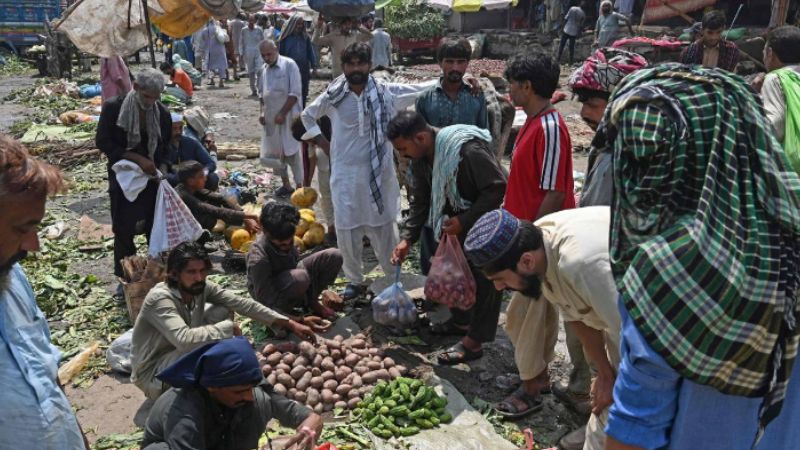 Flood-hit Pakistan faces food crisis as vegetable prices skyrocket
