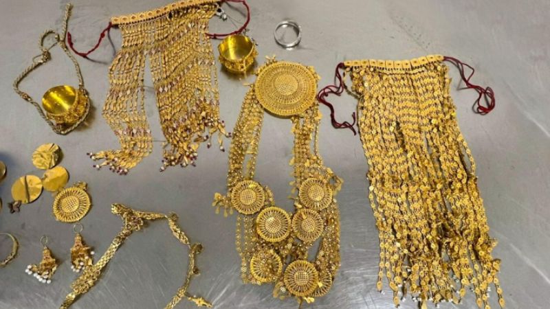 Passenger arrested at Sharjah airport for smuggling gold jewelry worth Dh430,000
