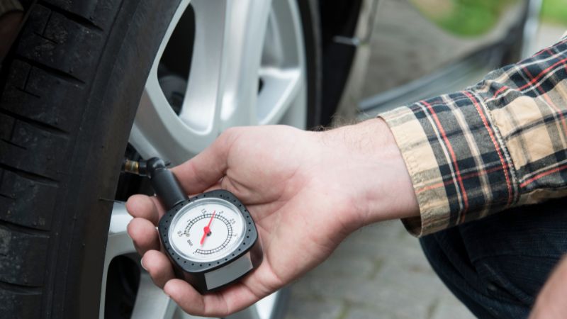 UAE drivers get free tire pressure checks as school traffic returns
