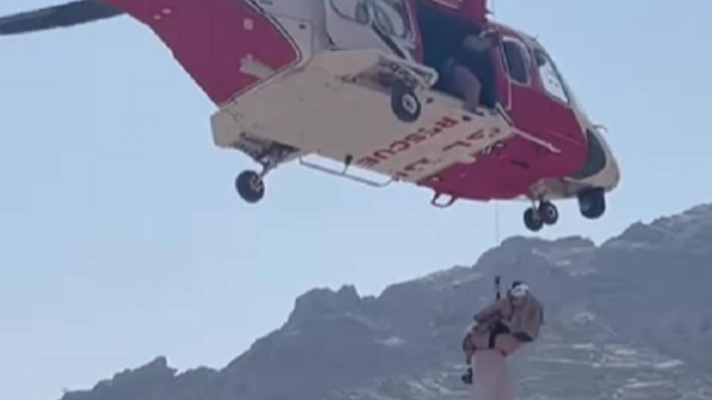 UAE: 64-year-old Emirati Airlifted by Rescuers After Falling Off a Mountain