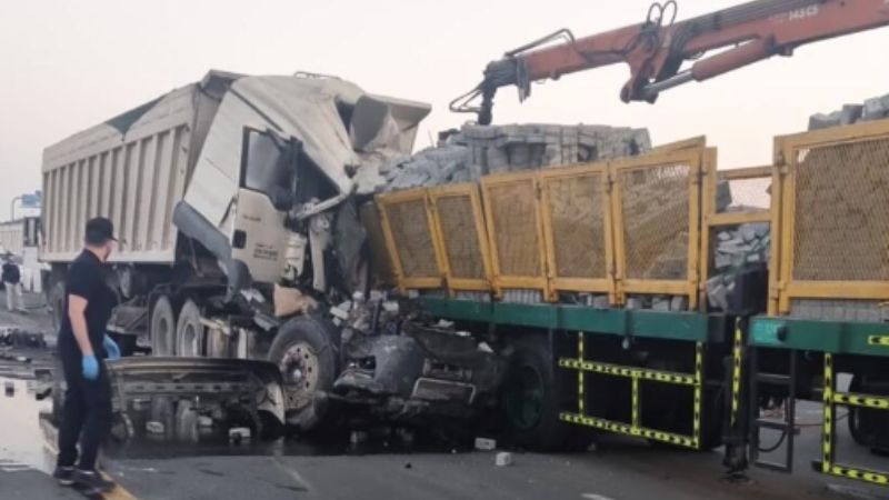 Dubai: 1 Dead, 5 Injured in a 6-vehicle Crash Caused by Tailgating