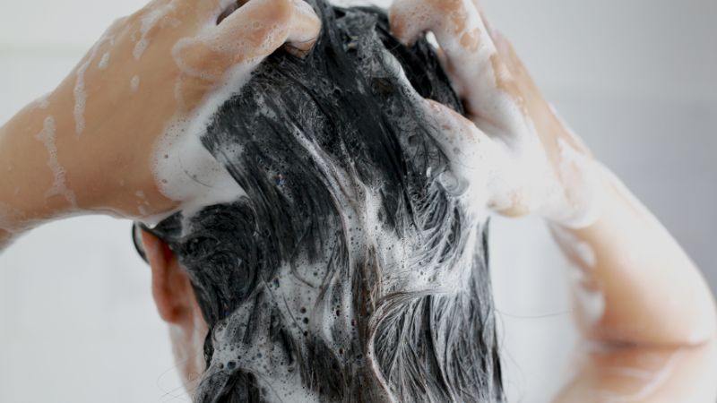 Officials confirm that shampoos with cancer-causing content are not sold in Abu Dhabi