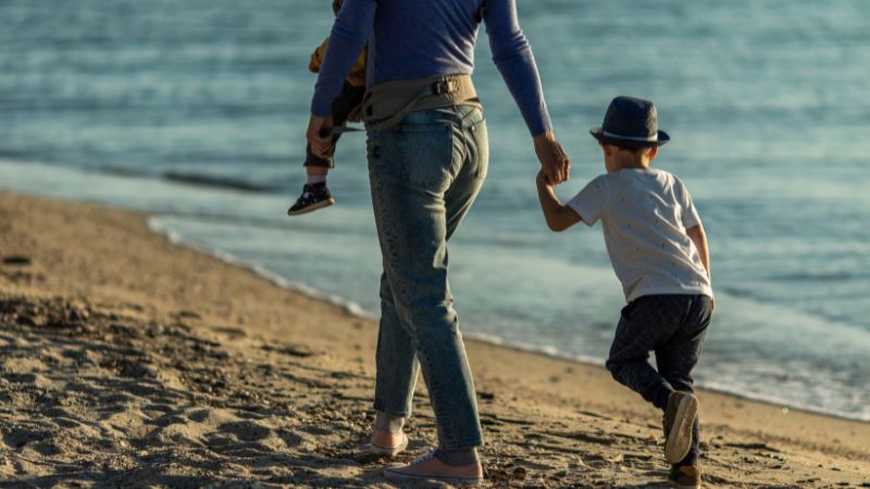 UAE can now issue birth certificates to children born out of marriage