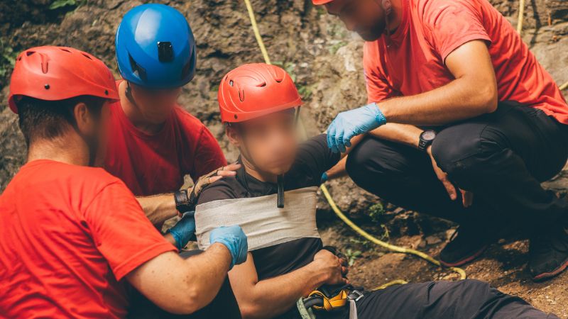 Dubai: Authorities rescue a family of six who got lost while hiking