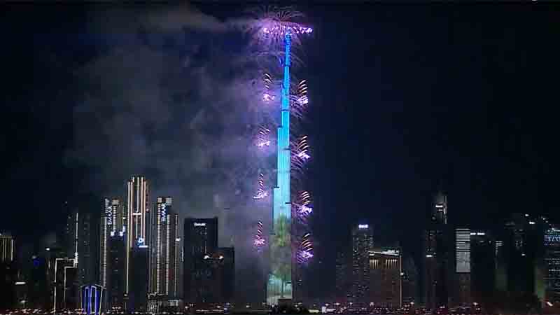 Watch: Dubai welcomes 2023 with record-breaking Burj Khalifa laser show, fireworks