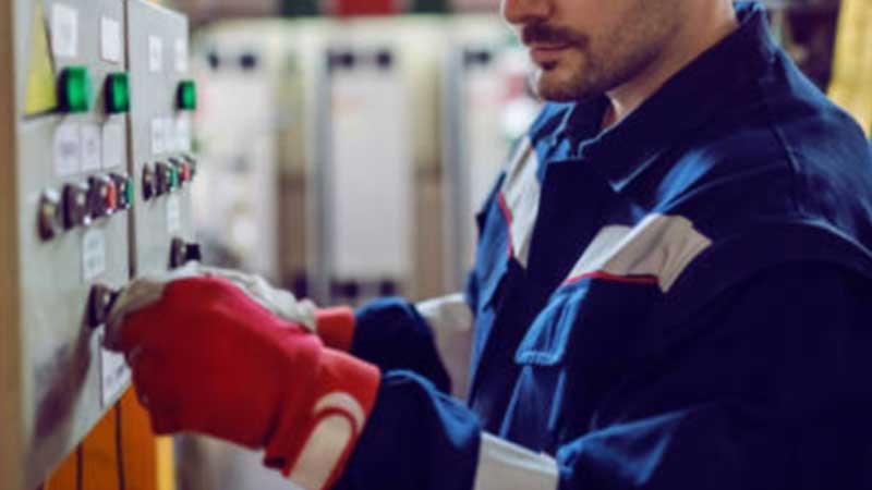 Al Ain electrician who sued company for Dh40,000 over eye injury loses case