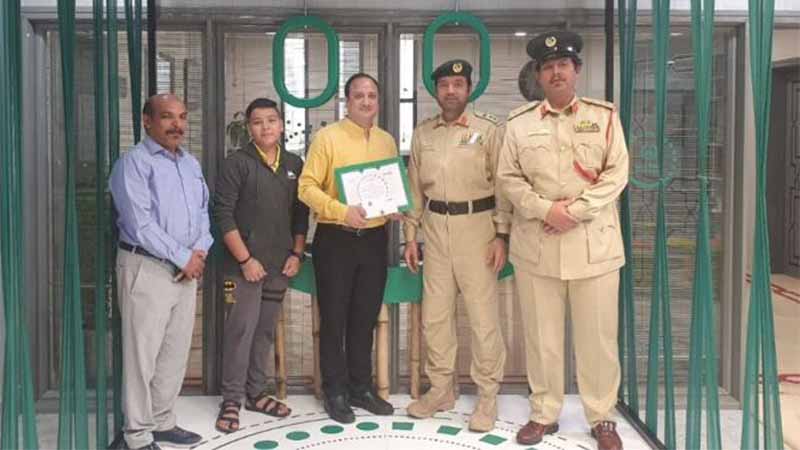 Indian expat finds Dh134,930, gets Dubai Police reward for honesty