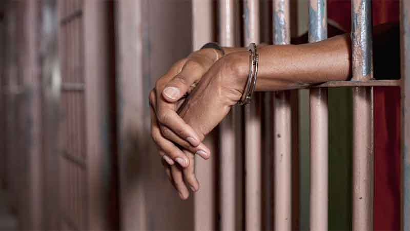 African to be deported from Dubai for Dh314,000 iPhone fraud case