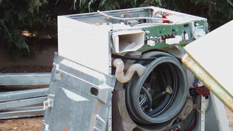 Al Ain woman sues repairman for Dh51,000 for damaging washing machine