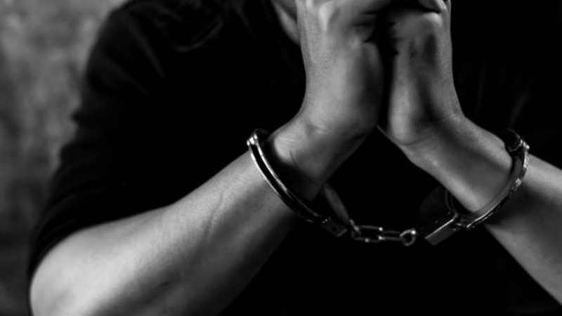 Sharjah: Gang stole worth Dh200,000 mobile phones, arrested for theft