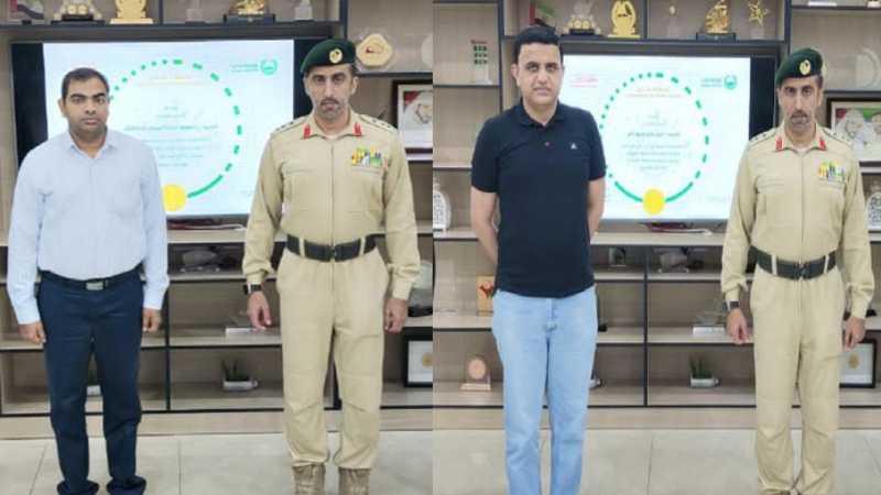 UAE: 2 Asian expats return Dh52,500 to the police, honored for honesty