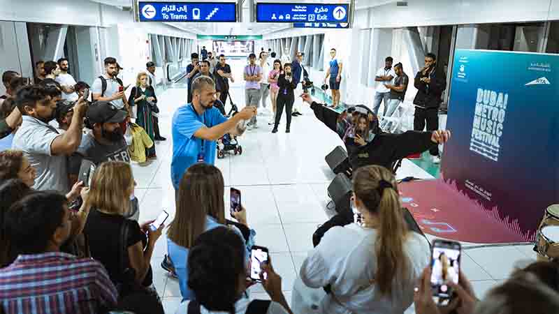 Surprise singers at Dubai Metro: Last day to catch artists
