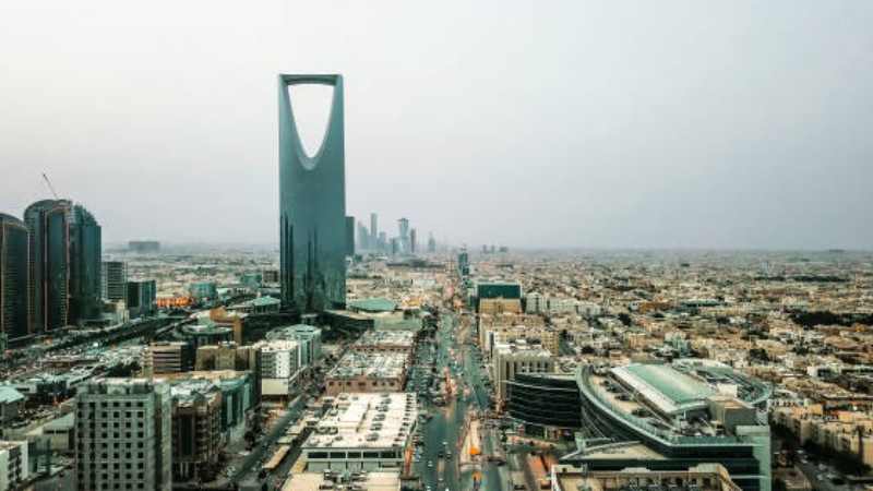 Saudi eases restrictions, offers tourist visas to all GCC residents