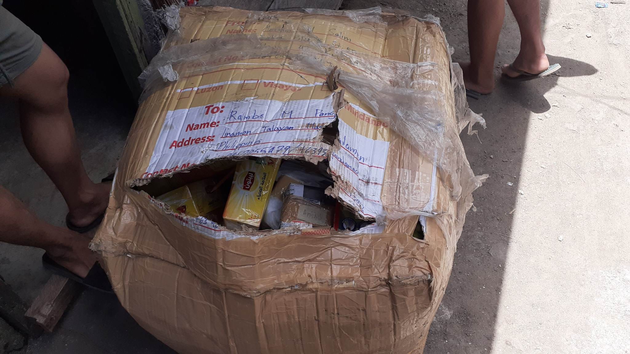 Filipina cries foul after balikbayan box ‘pilfered’