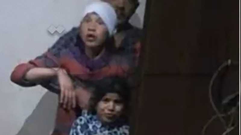 Syria: Father kills two daughters, buries them in house with mother's help