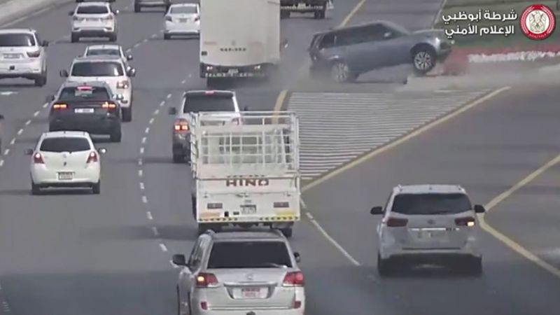 Abu Dhabi: Police arrest driver for tailgating, overtaking cars from road shoulder
