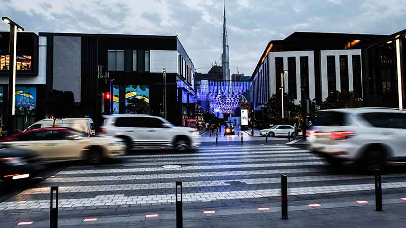 Dubai to install more smart pedestrian signals