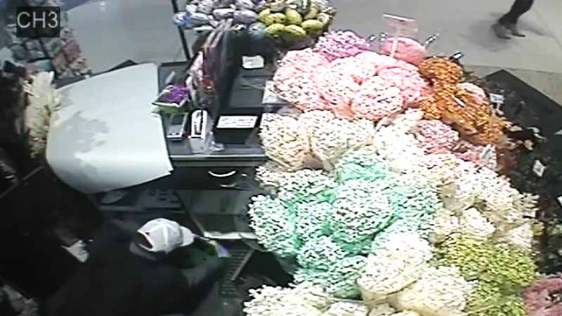 Dubai: African woman jailed for stealing from flower shop co-worker