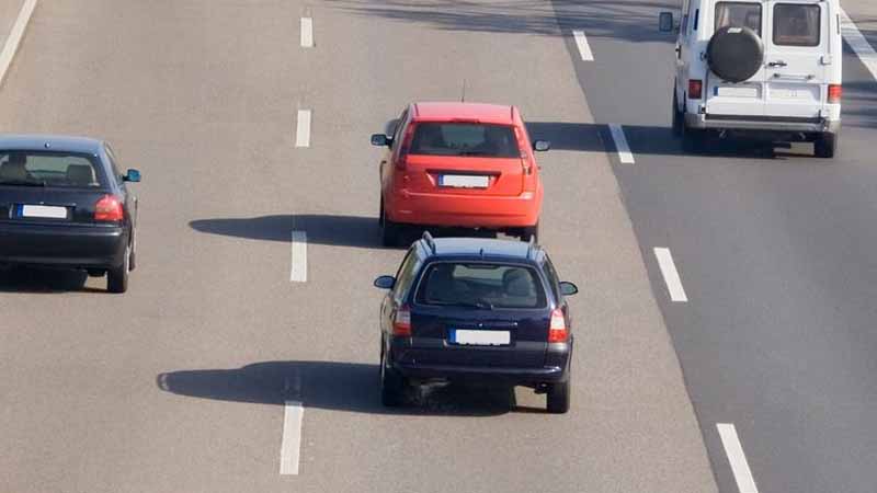 UAE: Did you know tailgating can cost you up to Dh5,000?