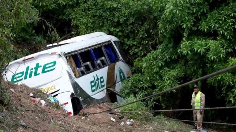 Mexico bus crash death toll rises to 18