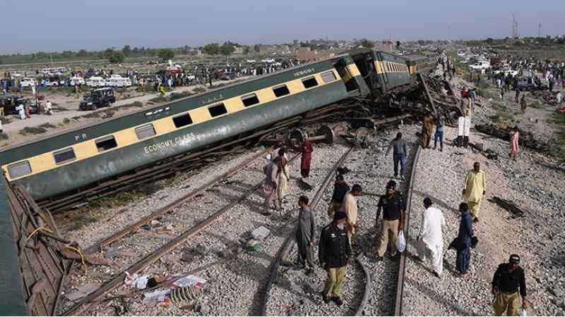 UAE Offers Condolences Over Victims of Pakistan Train Accident
