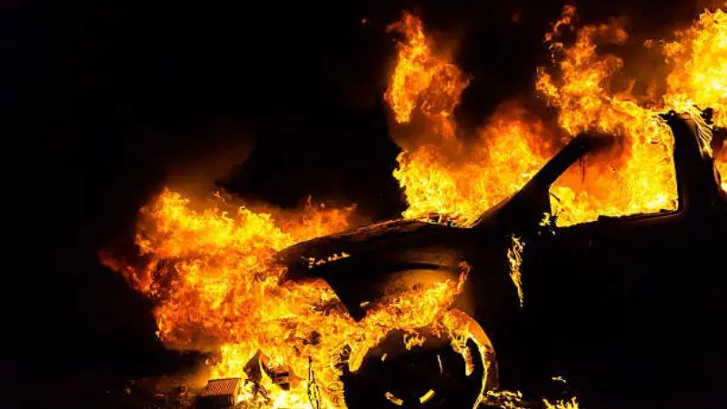 Dubai court sentences 4 to jail for setting vehicles on fire