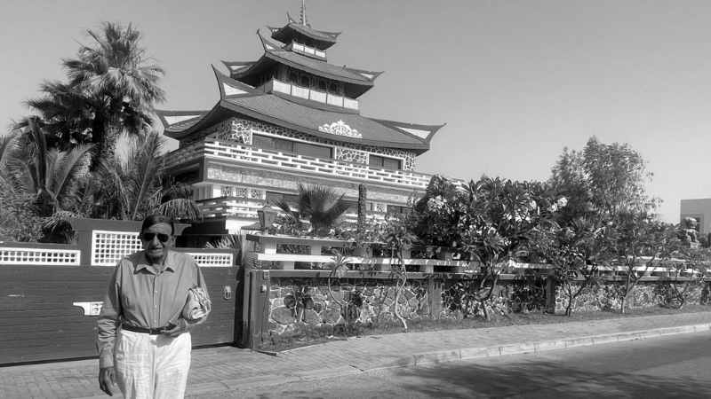 Emirati Behind Famous Chinese Pagoda-styled Villa Dies at 96
