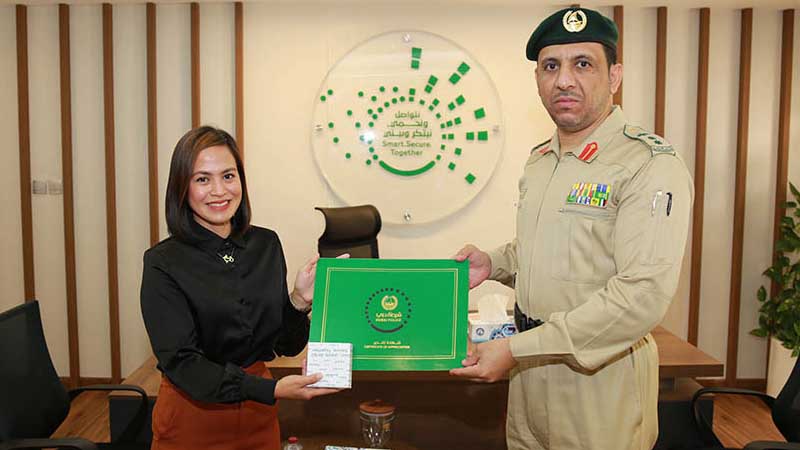 Dubai resident gets police reward for reporting reckless driver