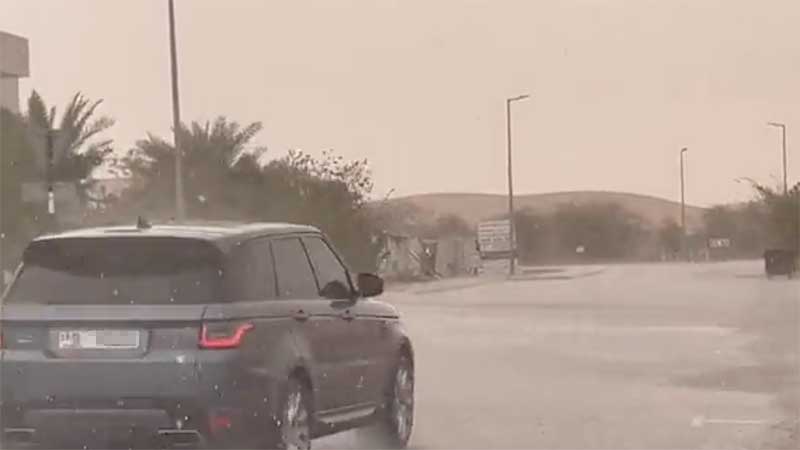 Al Ain Experiences Rain Shower, More Rain Forecast in UAE