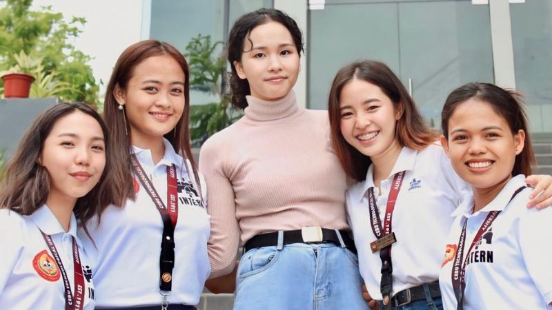 Expat Media congratulates new batch of interns