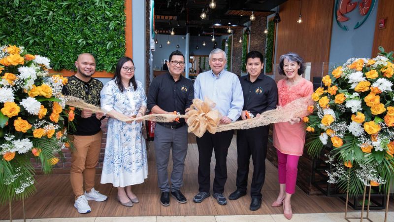 Off The Hook Seafood Restaurant Opens at New Location in Yas Mall
