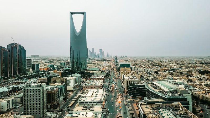 Saudi Arabia clarifies visa rule for expats on final exit
