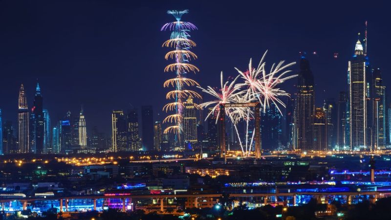Al Bandar Rotana offers NYE dining with Dubai fireworks view