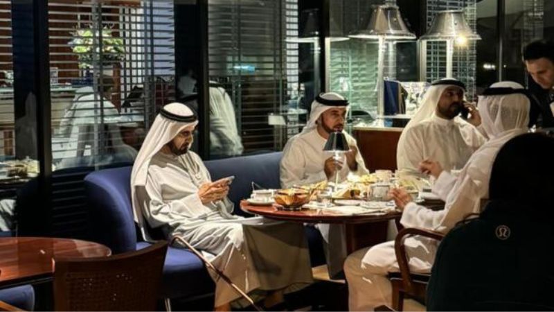 Sheikh Mohammed spotted at Dubai cafe